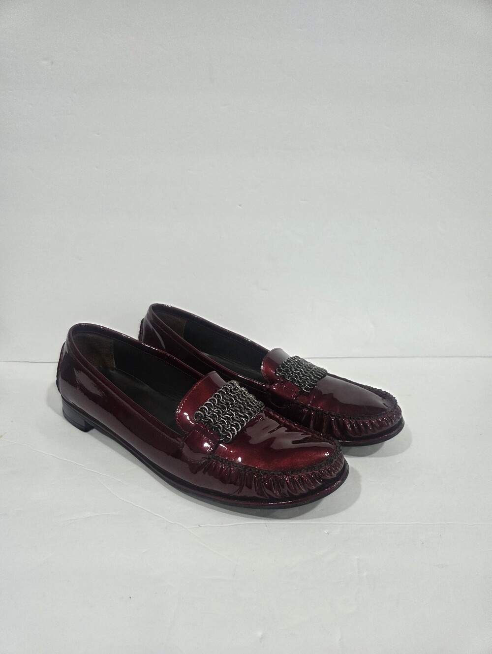 Stuart Weitzman Women's Burgundy Patent Leather Loafers with Chain Accent Sz.10